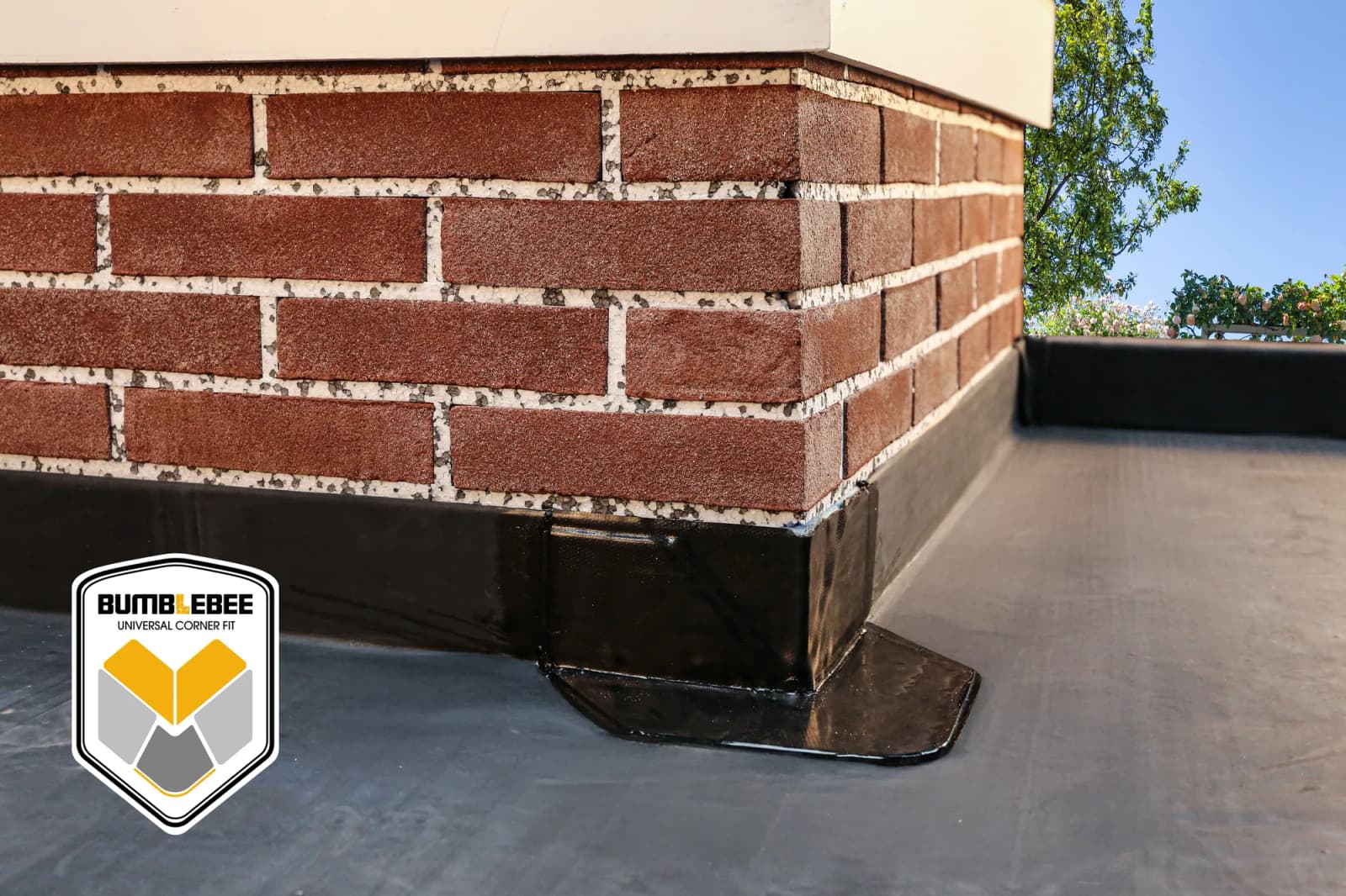 Bumblebee Universele EPDM Hoekafwerking voor Redfox: Eenvoud en zekerheid in de hoeken